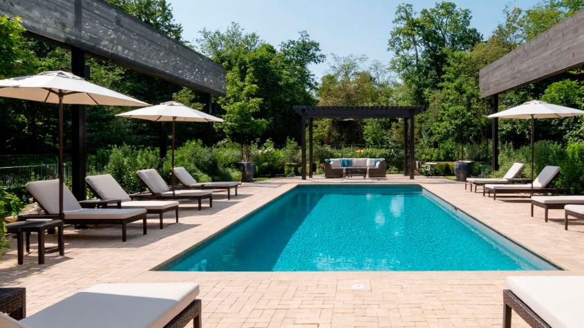 Инструкция по «примерке»: как увидеть бассейн на вашем участке ещё до стройки